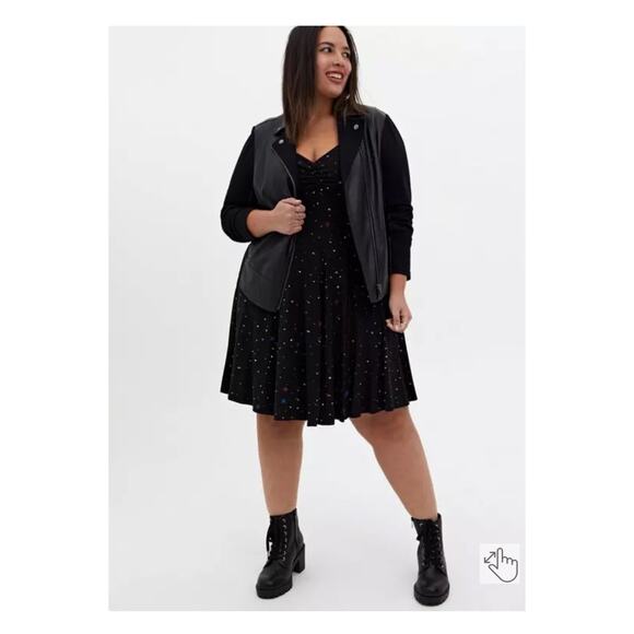 Torrid Super Soft Black Star Print Skater Mini Dress Sz.1 - Picture 2 of 16